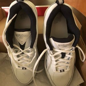 NIB Men’s all leather New Balance 9.5 M sneakers